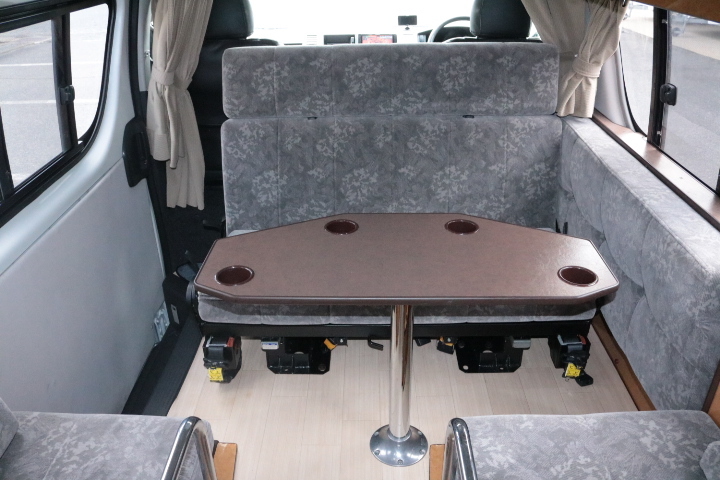 キャンピングカー バンコン ﾚｼﾞｱｽｴｰｽ ﾋﾞｯｸﾌｯﾄﾐｭｰ5.3 ｿｰﾗｰ4WD