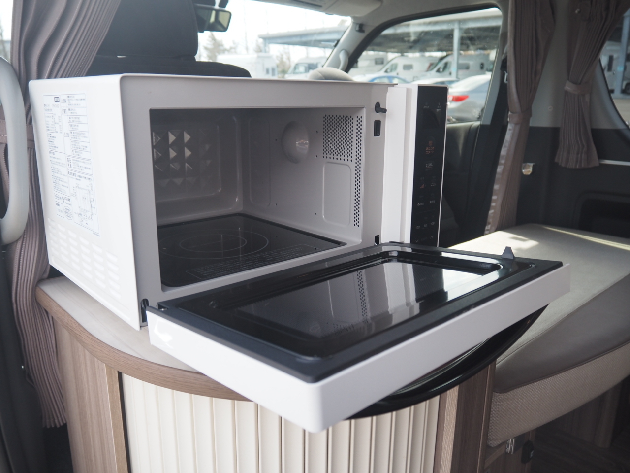 キャンピングカー バンコン ﾊｲｴｰｽ ｶｽﾀﾑｾﾚｸﾄ ﾛｰﾄﾞｾﾚｸﾄWM 4WD