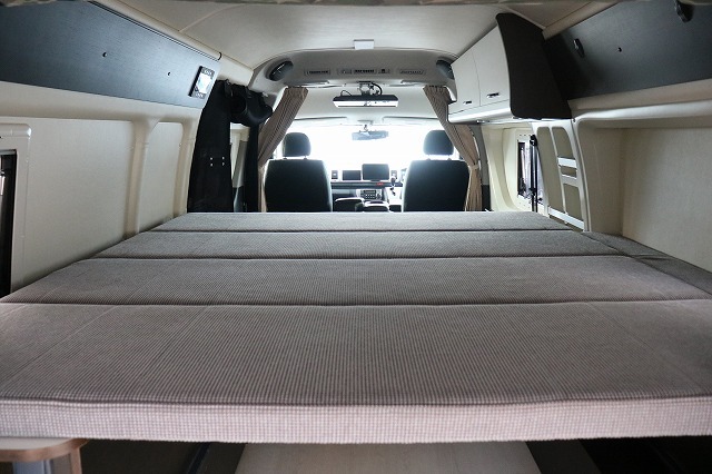 キャンピングカー バンコン ﾊｲｴｰｽ ﾄｲﾌｧｸﾄﾘｰﾄｲｽﾞﾎﾞｯｸｽ540 4WD