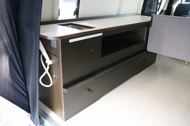 キャンピングカー バンコン ﾊｲｴｰｽ ﾄｲﾌｧｸﾄﾘｰﾄｲｽﾞﾎﾞｯｸｽ540 4WD