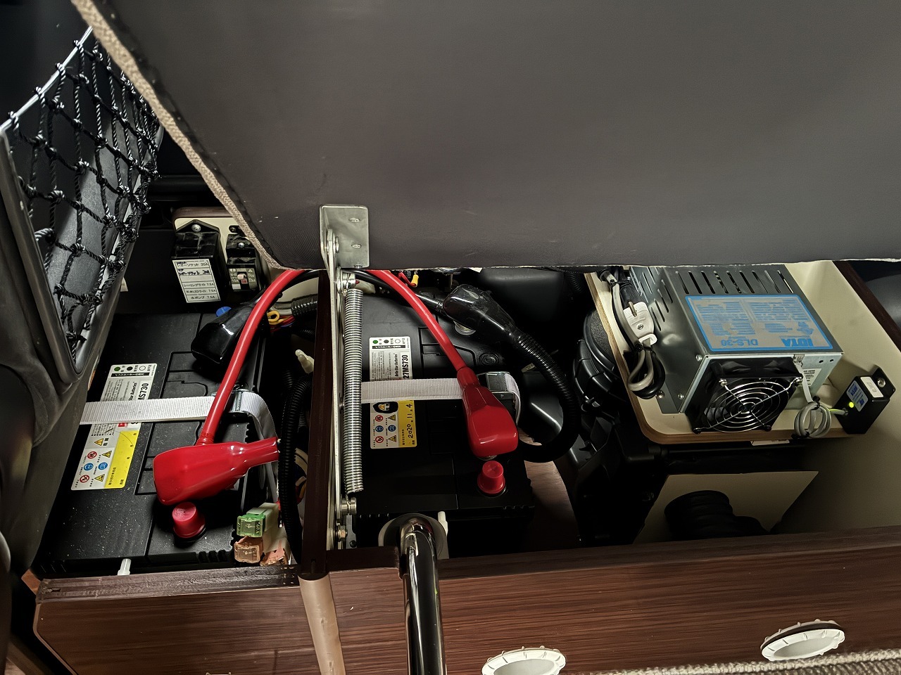 キャンピングカー バンコン ﾊｲｴｰｽ ｱﾈｯｸｽ ﾌｧﾐﾘｰﾜｺﾞﾝ