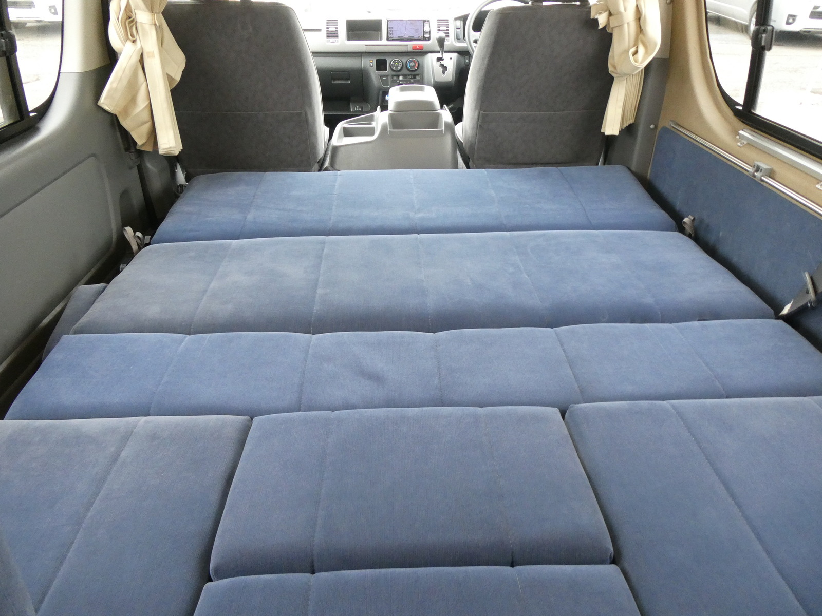 キャンピングカー バンコン OMC　ﾂｱｰｽﾞﾜｲﾄﾞ　走行充電　外部電源