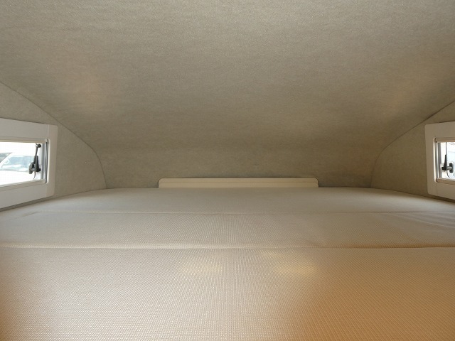 キャンピングカー キャブコン ﾊﾞﾝﾃｯｸ　ｼﾞﾙ　4WD(KDY系)　家AC　FF