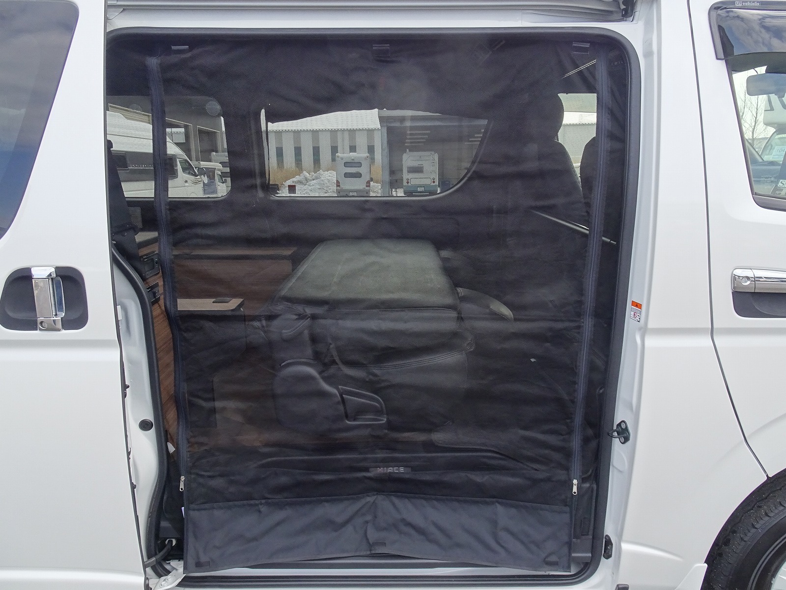 キャンピングカー バンコン ﾊｲｴｰｽ ｶｰﾗｲﾌｵｰﾄ製ｵﾘｼﾞﾅﾙ ﾘﾁｳﾑ 4WD