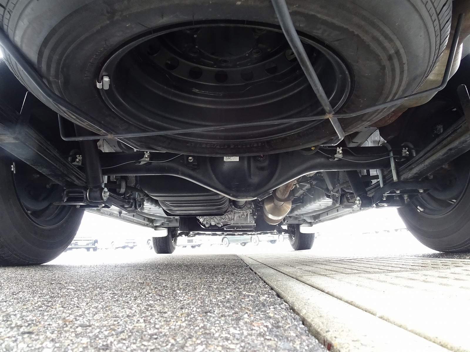 キャンピングカー バンコン ﾊｲｴｰｽ ｶｰﾗｲﾌｵｰﾄ製ｵﾘｼﾞﾅﾙ ﾘﾁｳﾑ 4WD