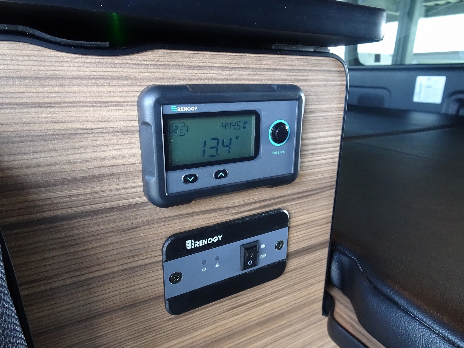 キャンピングカー バンコン ﾊｲｴｰｽ ｶｰﾗｲﾌｵｰﾄ製ｵﾘｼﾞﾅﾙ ﾘﾁｳﾑ 4WD