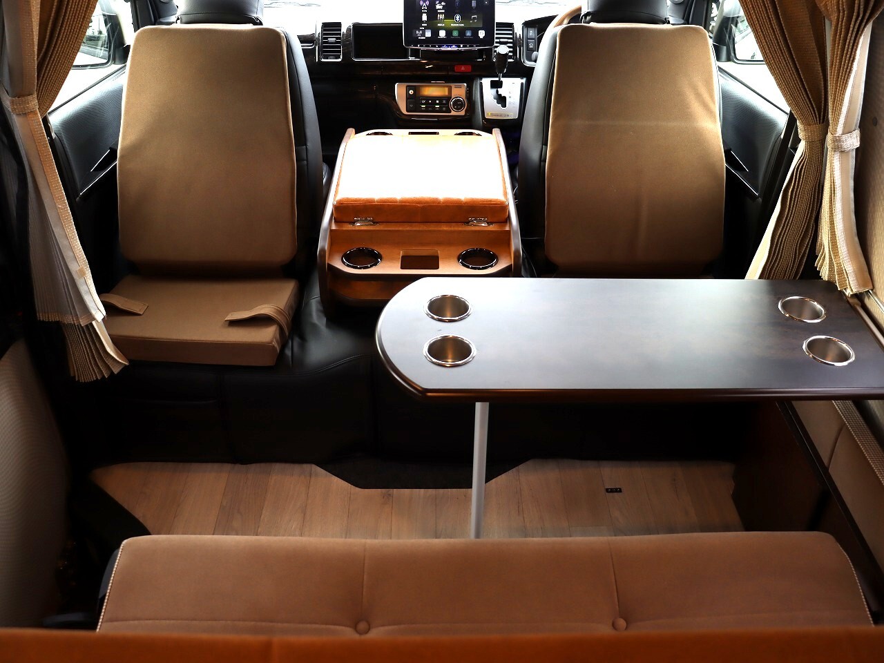 キャンピングカー バンコン ﾊｲｴｰｽ ﾋﾞｰｸﾙ ﾍﾞｯｾﾙJ 4WDDT