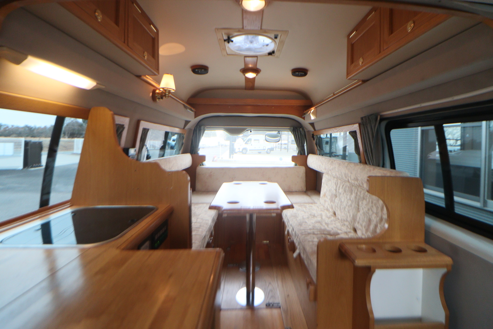 キャンピングカー バンコン ﾊｲｴｰｽ ｶﾄｰﾓｰﾀｰ ﾛﾝｸﾞﾄﾚｲﾝ 4WD