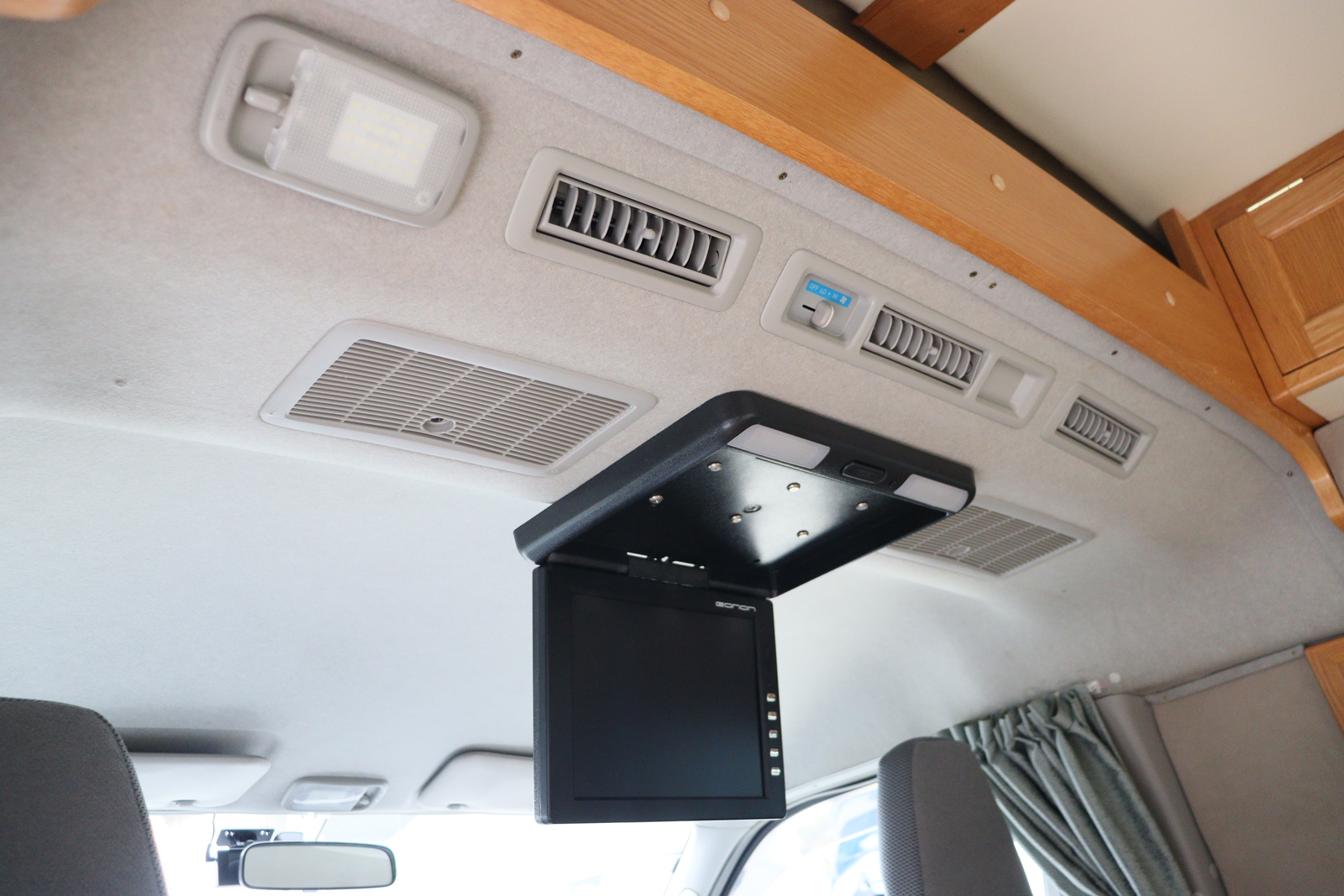 キャンピングカー バンコン ﾊｲｴｰｽ ｶﾄｰﾓｰﾀｰ ﾛﾝｸﾞﾄﾚｲﾝ 4WD