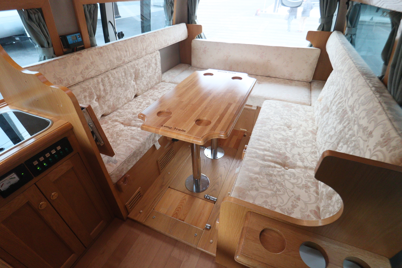 キャンピングカー バンコン ﾊｲｴｰｽ ｶﾄｰﾓｰﾀｰ ﾛﾝｸﾞﾄﾚｲﾝ 4WD