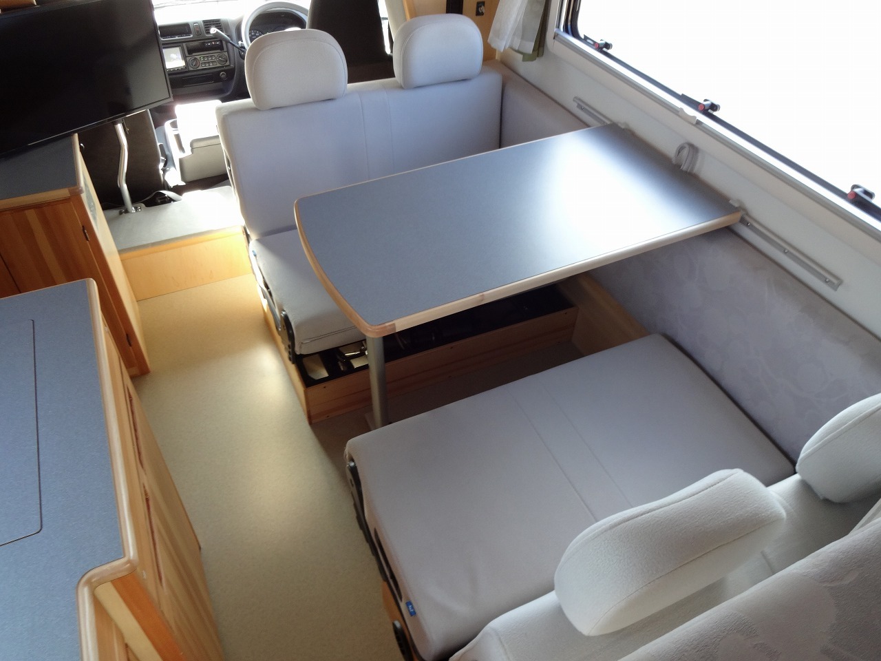 キャンピングカー キャブコン ﾎﾞﾝｺﾞ AtoZ ｱﾐﾃｨ ﾎﾞｽｺ　ｳｨﾝﾄﾞｳｴｱｺﾝ