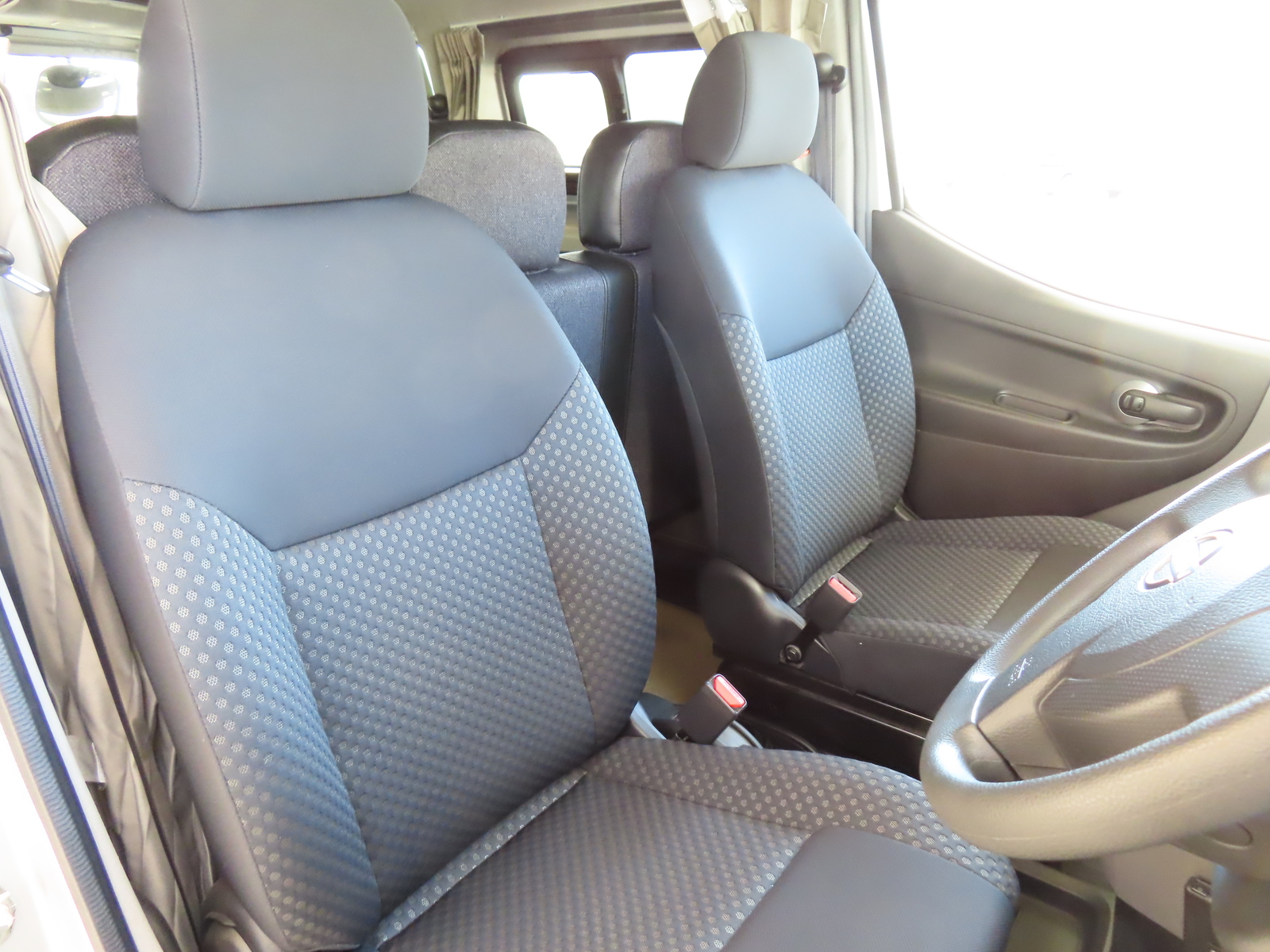 キャンピングカー バンコン NV200ﾊﾞﾈｯﾄ ﾀｺｽ NVｼﾞｬｯｸ 4WD