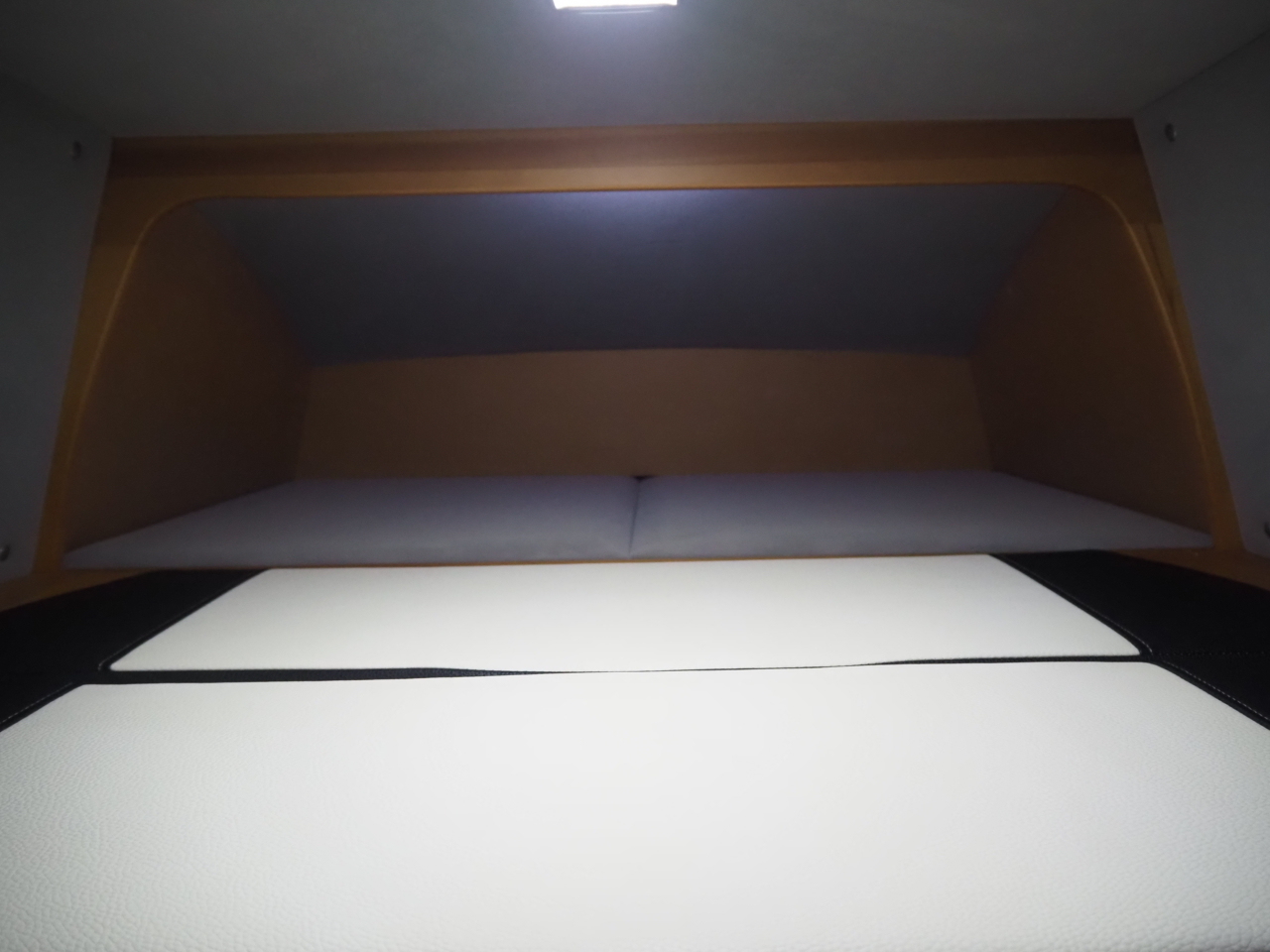 キャンピングカー バンコン NV200ﾊﾞﾈｯﾄ ﾀｺｽ NVｼﾞｬｯｸ ﾜﾝｵｰﾅｰ