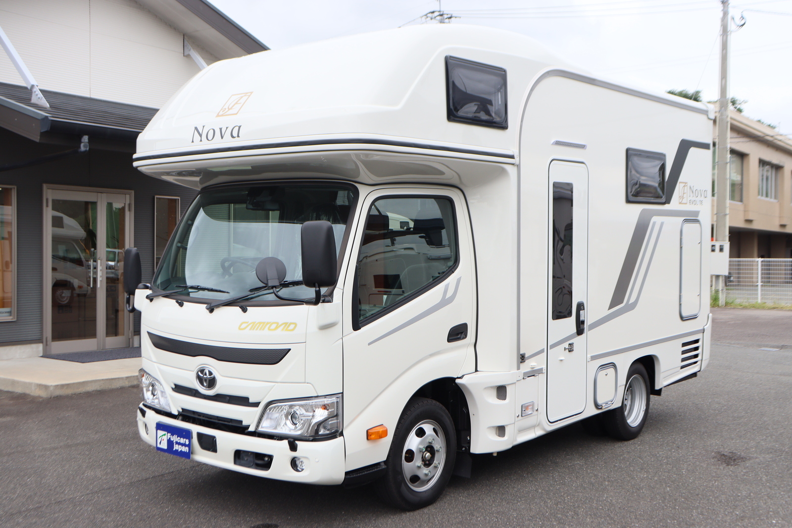キャンピングカー キャブコン ｶﾑﾛｰﾄﾞﾌｼﾞｶｰｽﾞｼﾞｬﾊﾟﾝNovaﾀｲﾌﾟW新車