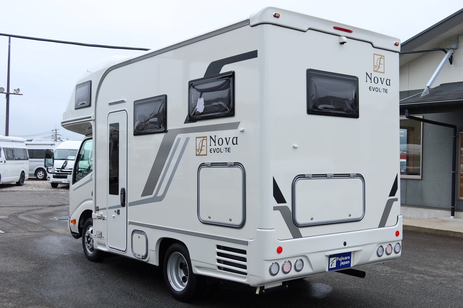 キャンピングカー キャブコン ｶﾑﾛｰﾄﾞﾌｼﾞｶｰｽﾞｼﾞｬﾊﾟﾝNovaﾀｲﾌﾟX新車