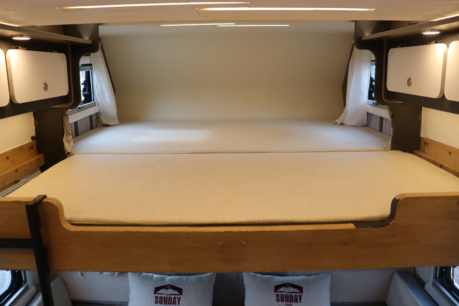 キャンピングカー キャブコン ﾀｳﾝｴｰｽ ｻﾝﾃﾞｲRV ｻﾝﾃﾞｲﾐﾄﾞﾙ