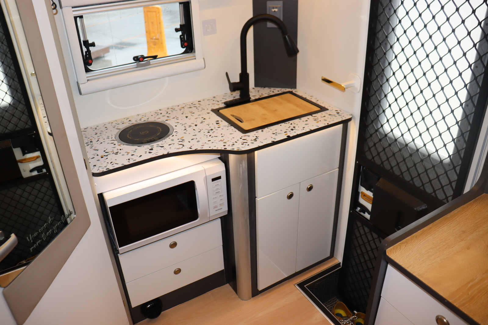 キャンピングカー キャブコン ﾀｳﾝｴｰｽ ｻﾝﾃﾞｲRV ｻﾝﾃﾞｲﾐﾄﾞﾙ