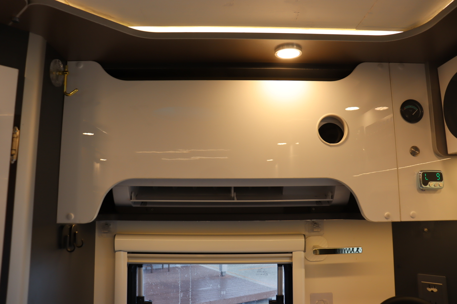 キャンピングカー キャブコン ﾀｳﾝｴｰｽ ｻﾝﾃﾞｲRV ｻﾝﾃﾞｲﾐﾄﾞﾙ