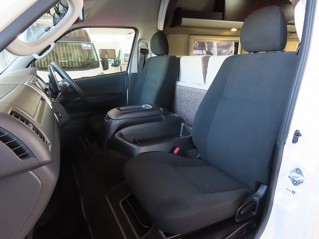 キャンピングカー バンコン ﾊｲｴｰｽ ﾅｯﾂRV ﾘｰｸⅡ FFﾋｰﾀｰ