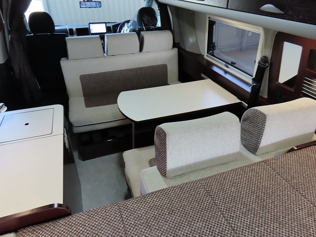 キャンピングカー バンコン ﾊｲｴｰｽ ﾅｯﾂRV ﾘｰｸⅡ FFﾋｰﾀｰ