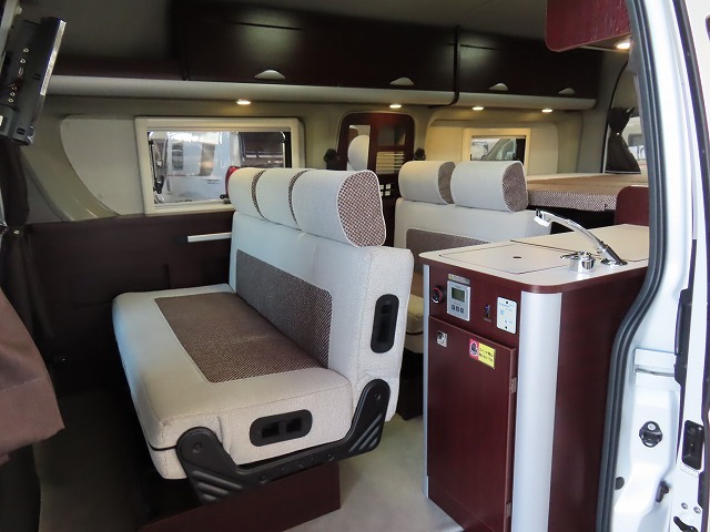 キャンピングカー バンコン ﾊｲｴｰｽ ﾅｯﾂRV ﾘｰｸⅡ FFﾋｰﾀｰ