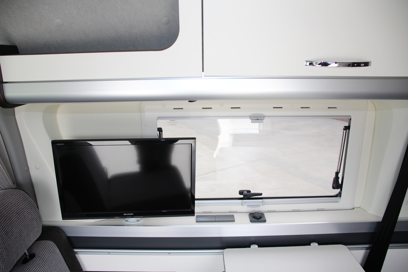 キャンピングカー バンコン ﾊｲｴｰｽ ﾄｲﾌｧｸﾄﾘｰ ﾊﾞｰﾃﾞﾝｸﾞﾗﾝﾃﾞ