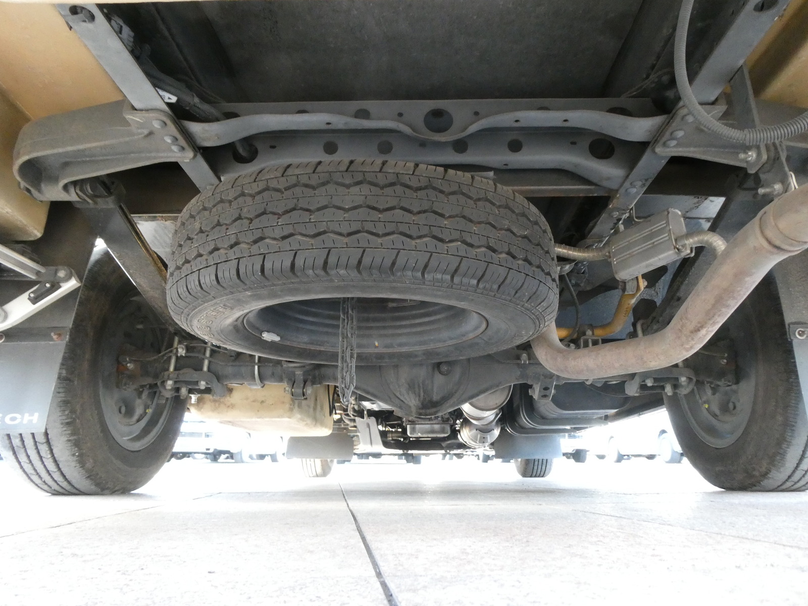 キャンピングカー キャブコン ﾊﾞﾝﾃｯｸ　ｼﾞﾙ　足廻り強化　家AC　ｿｰﾗｰ　FF