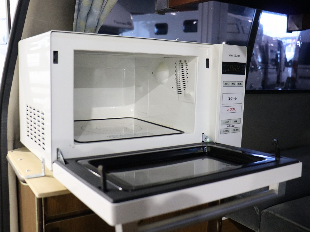 キャンピングカー バンコン ﾊｲｴｰｽ ﾛｰﾀｽRV ｵﾘｼﾞﾅﾙ 4WD　FF　DT