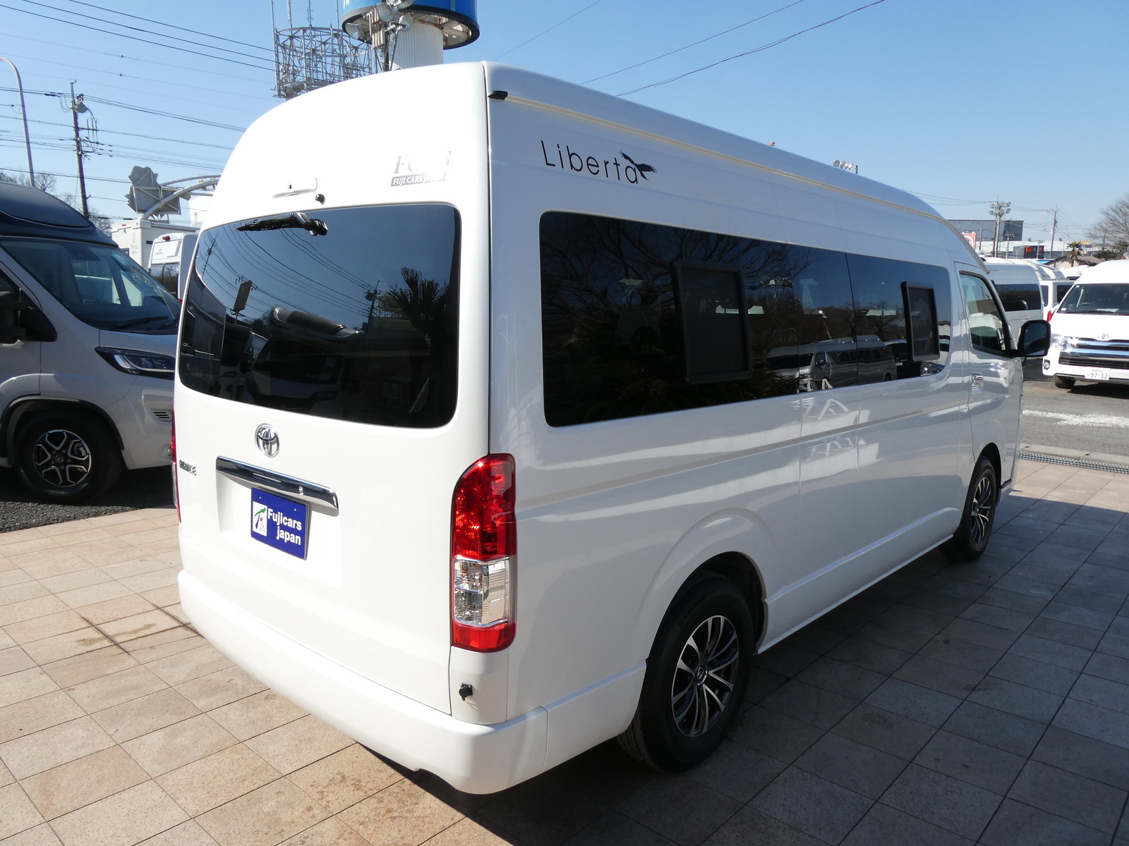 キャンピングカー バンコン FOCS　ﾘﾍﾞﾙﾀ　ｲﾝﾊﾞｰﾀｰ　ﾊﾟﾉﾗﾐｯｸﾋﾞｭｰﾓﾆﾀｰ