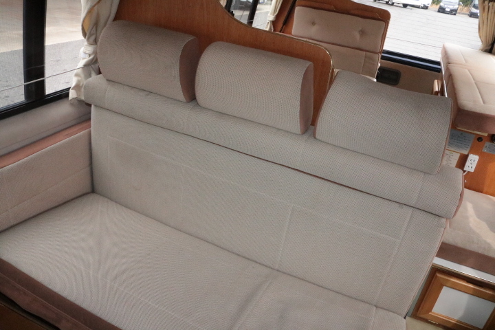 キャンピングカー バンコン ﾊｲｴｰｽ ﾛｰﾀｽRV ｲｰﾗｲｽﾞ FFﾋｰﾀｰ 冷蔵庫