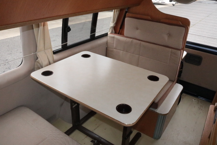 キャンピングカー バンコン ﾊｲｴｰｽ ﾛｰﾀｽRV ｲｰﾗｲｽﾞ FFﾋｰﾀｰ 冷蔵庫