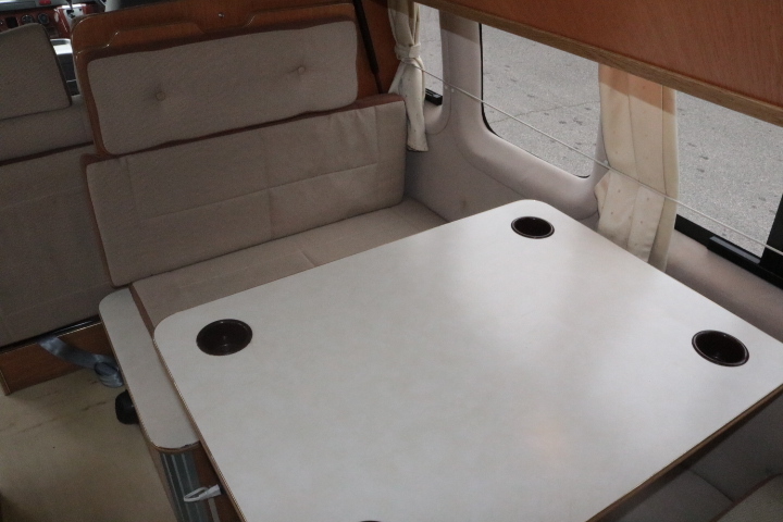 キャンピングカー バンコン ﾊｲｴｰｽ ﾛｰﾀｽRV ｲｰﾗｲｽﾞ FFﾋｰﾀｰ 冷蔵庫