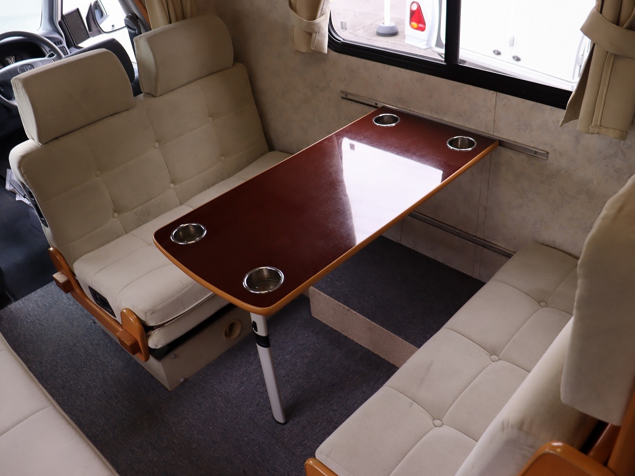 キャンピングカー キャブコン ﾀｳﾝｴｰｽﾉｱ ｾｷｿｰﾎﾞﾃﾞｨ ｷｬｯﾄ