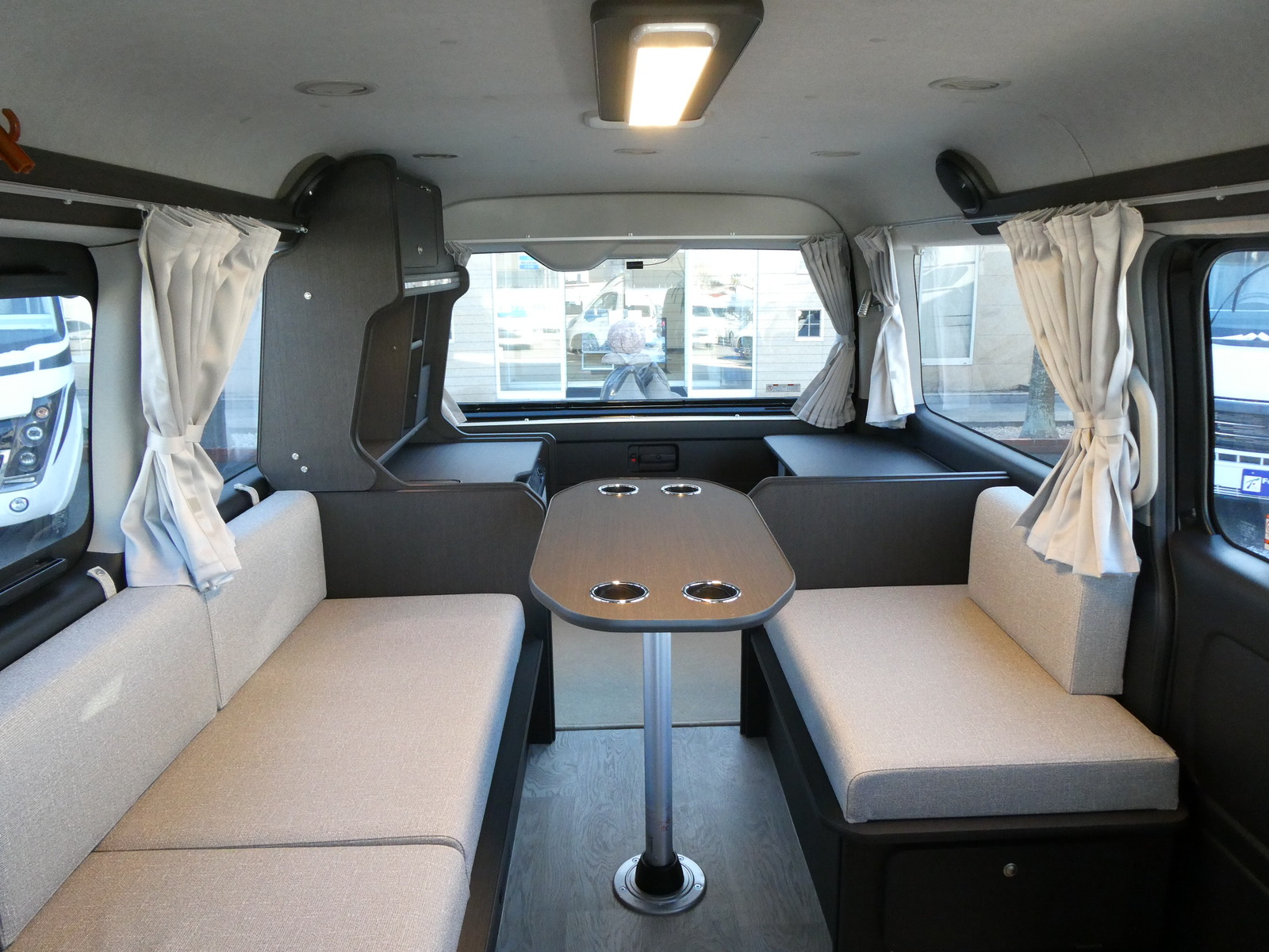 キャンピングカー バンコン FOCS　DS-L　FF　ｸﾙｺﾝ　4WD