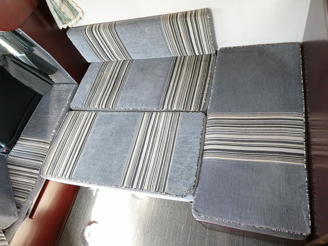 キャンピングカー キャブコン ﾅｯﾂRV　ｽﾃｨﾝｸﾞﾚｲ　窓ｸｰﾗｰ　ｿｰﾗｰﾊﾟﾈﾙ　FF