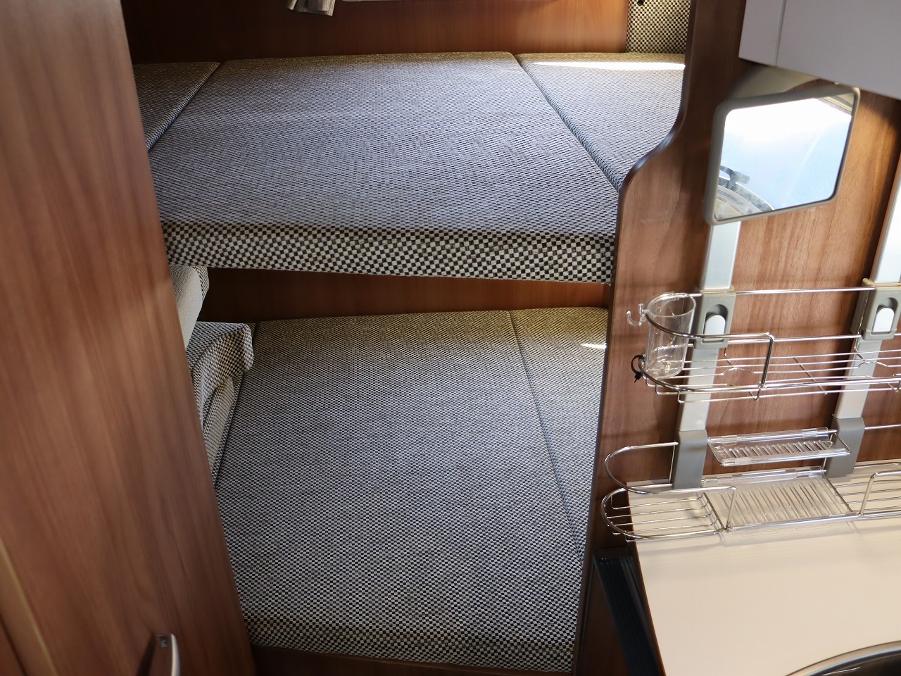 キャンピングカー キャブコン ｶﾑﾛｰﾄﾞ ﾅｯﾂRV ｸﾚｱ5.3Wｴﾎﾞﾘｭｰｼｮﾝ