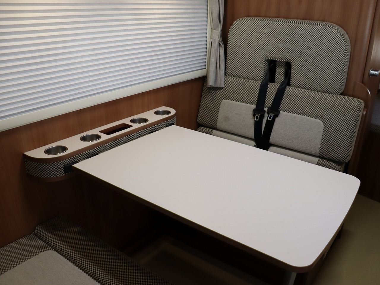 キャンピングカー キャブコン ｶﾑﾛｰﾄﾞ ﾅｯﾂRV ｸﾚｱ5.3Wｴﾎﾞﾘｭｰｼｮﾝ