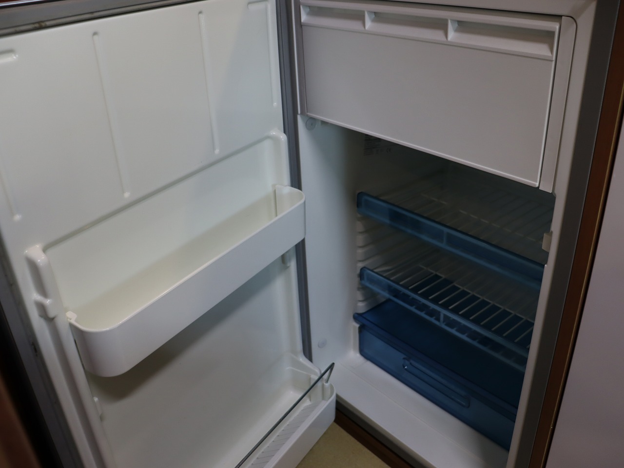 キャンピングカー キャブコン ｶﾑﾛｰﾄﾞ ﾅｯﾂRV ｸﾚｱ5.3Wｴﾎﾞﾘｭｰｼｮﾝ