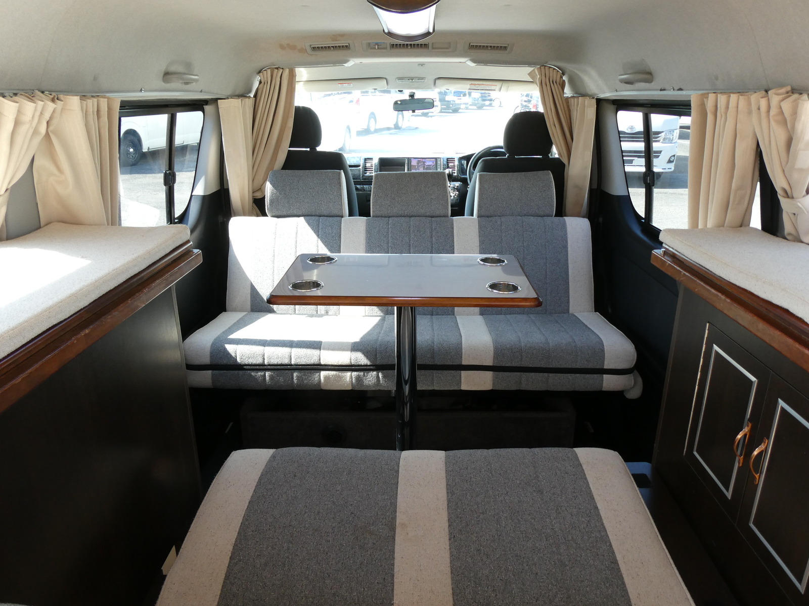 キャンピングカー バンコン ﾐｽﾃｨｯｸ　ｳｨﾝﾋﾟｭｱ　FF　外部充電　ｲﾝﾊﾞｰﾀｰ