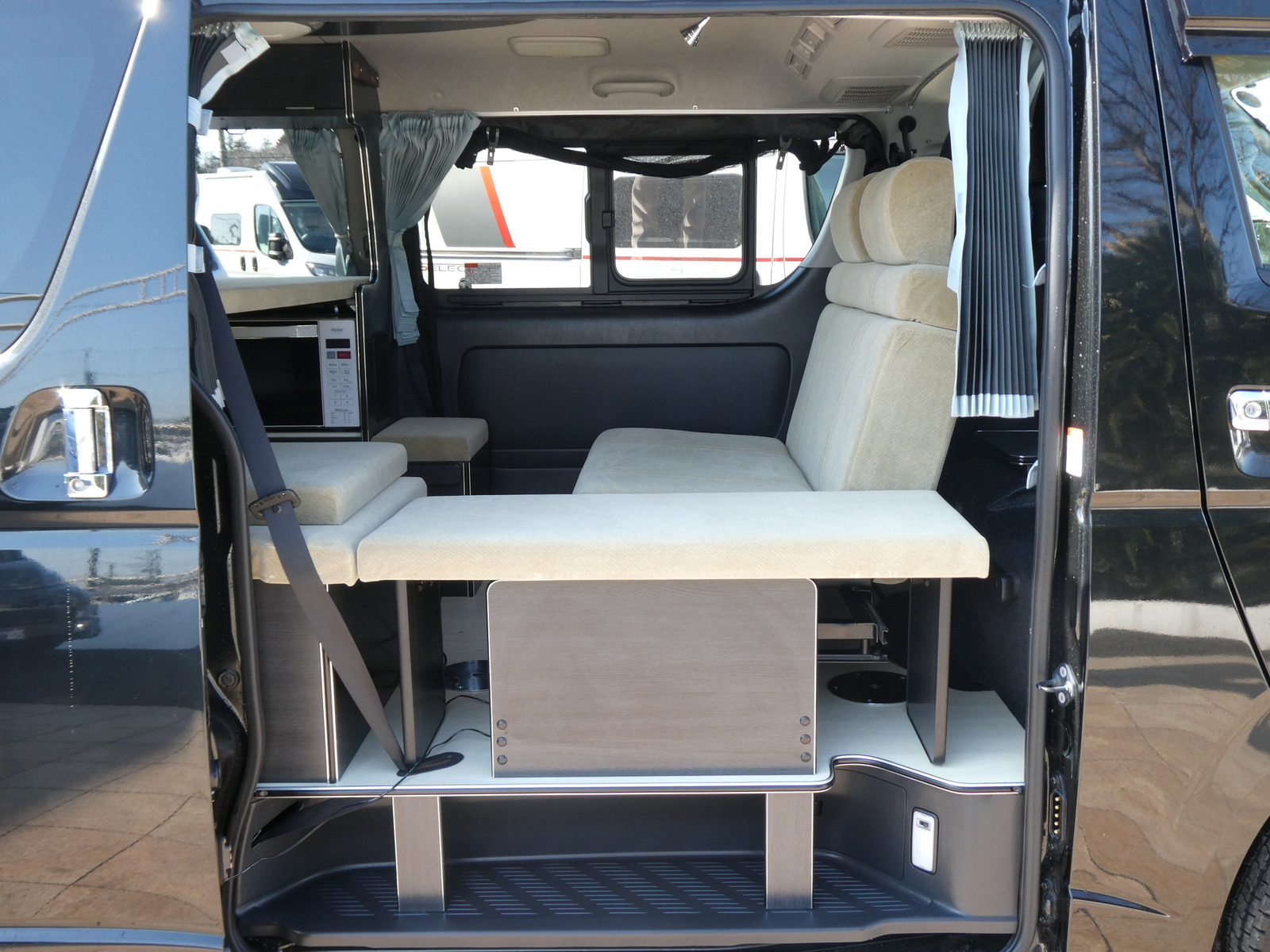 キャンピングカー バンコン ﾘﾝｴｲ　ﾌｧｼｰﾙﾊﾞｶﾝﾁｪｽ　MOMO　ｿｰﾗｰﾊﾟﾈﾙ