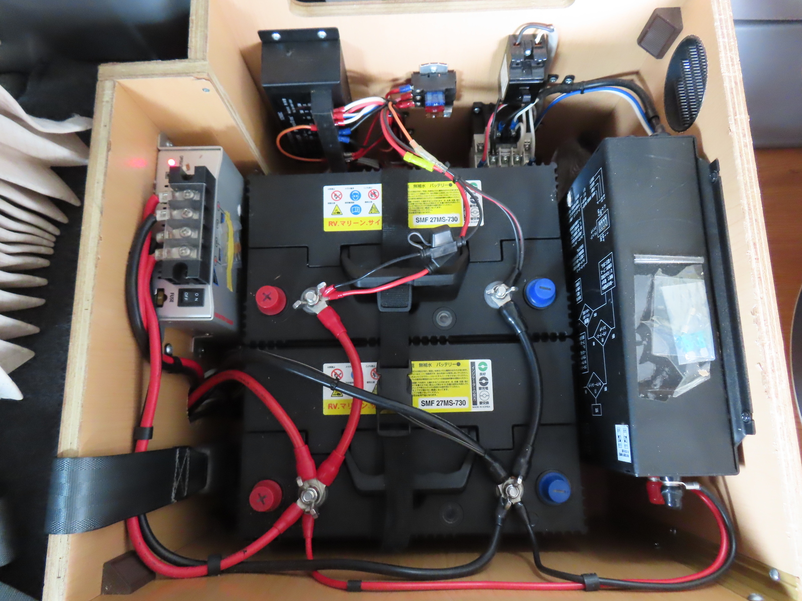 キャンピングカー バンコン ﾊｲｴｰｽ ｶｽﾀﾑｾﾚｸﾄ ﾛｰﾄﾞｾﾚｸﾄWM 4WD