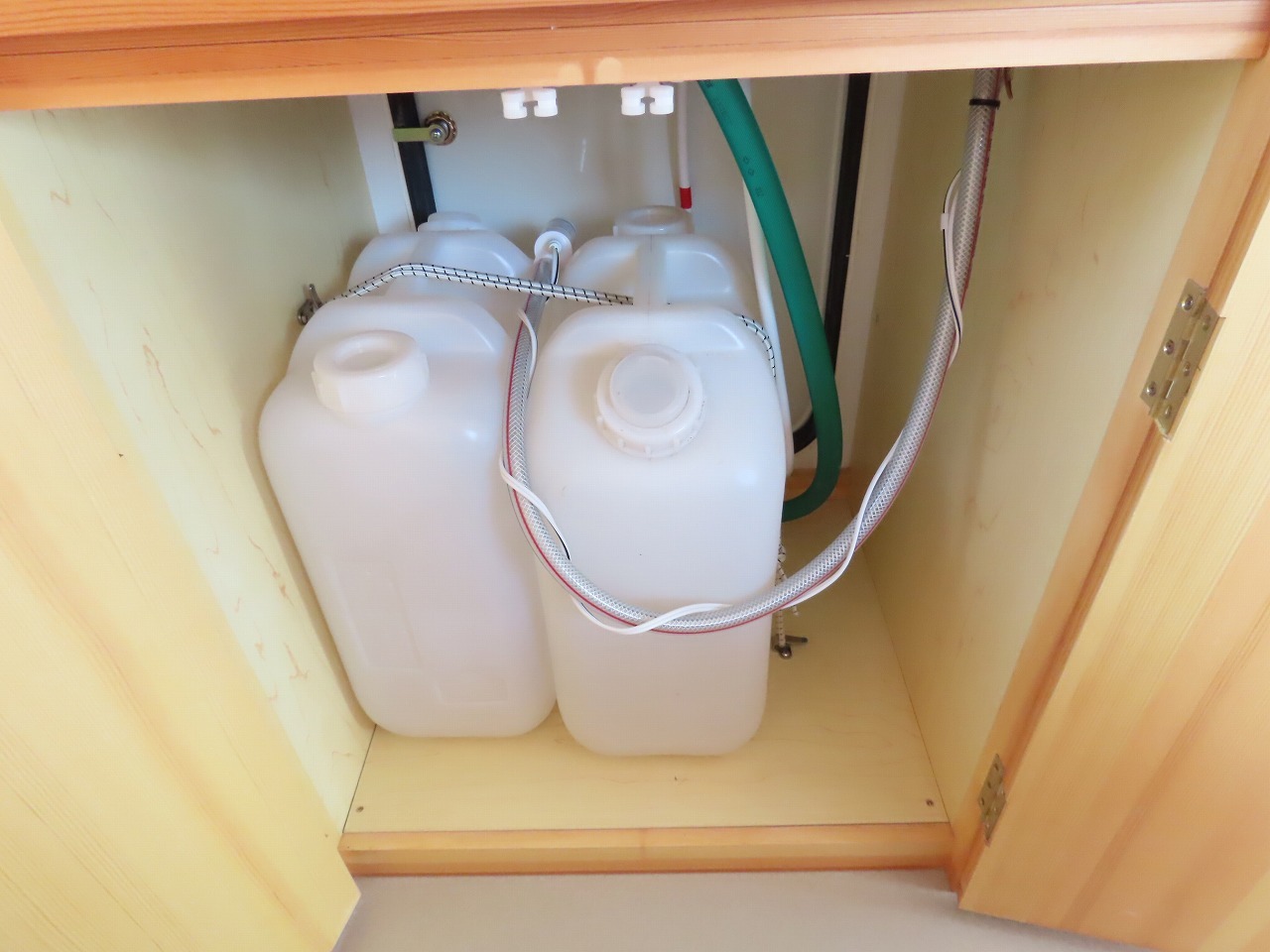 キャンピングカー キャブコン ﾎﾞﾝｺﾞ AtoZ製　ｱﾐﾃｨ　ﾎﾞｽｺ