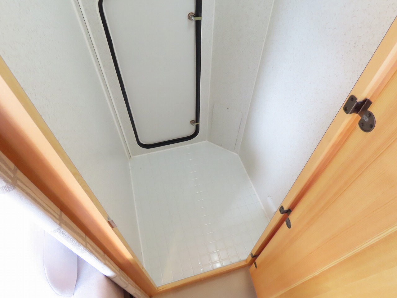 キャンピングカー キャブコン ﾎﾞﾝｺﾞ AtoZ製　ｱﾐﾃｨ　ﾎﾞｽｺ