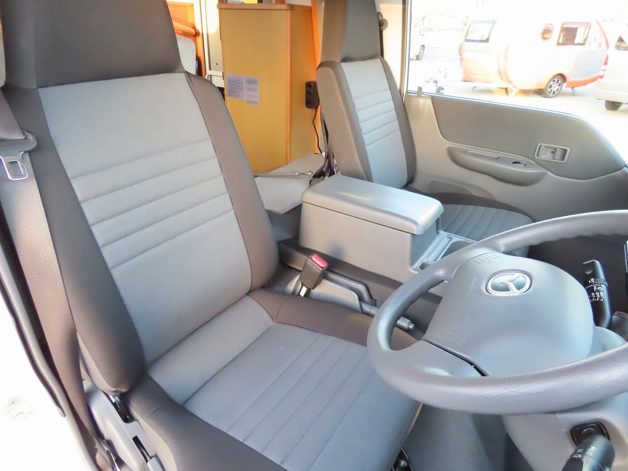 キャンピングカー キャブコン ﾎﾞﾝｺﾞ AtoZ製　ｱﾐﾃｨ　ﾎﾞｽｺ