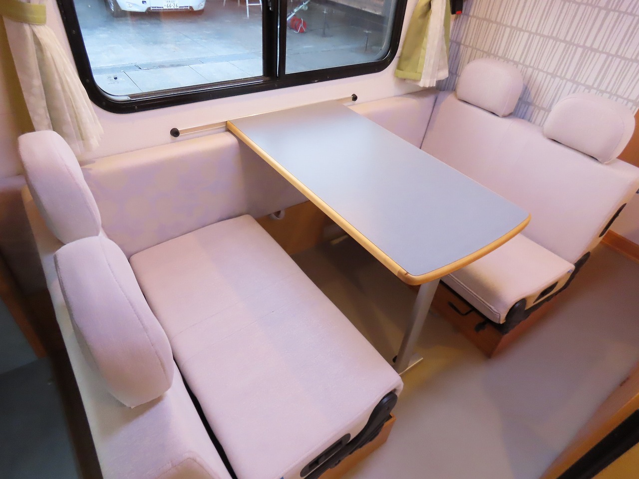 キャンピングカー キャブコン ﾎﾞﾝｺﾞ AtoZ製　ｱﾐﾃｨ　ﾎﾞｽｺ