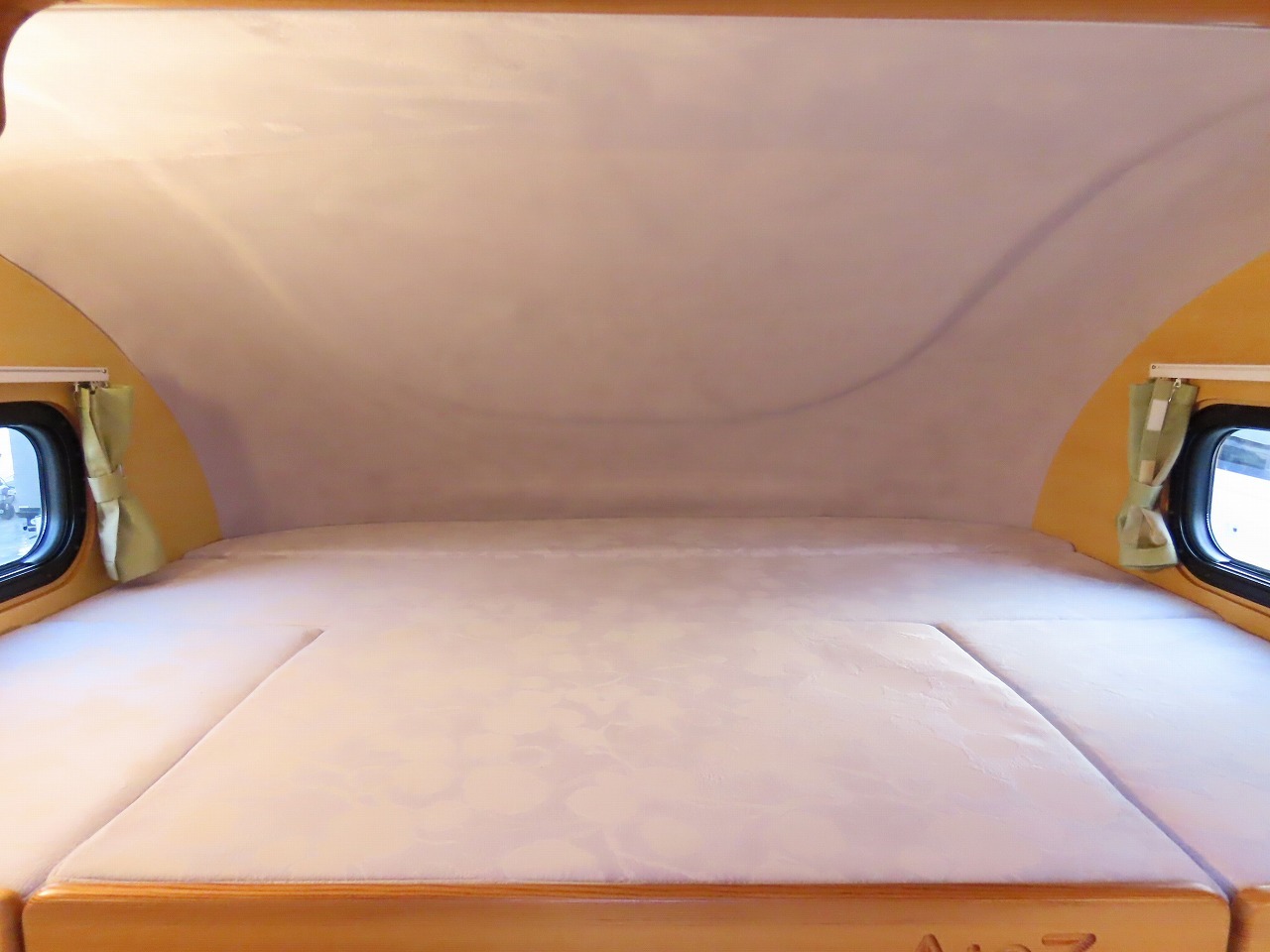 キャンピングカー キャブコン ﾎﾞﾝｺﾞ AtoZ製　ｱﾐﾃｨ　ﾎﾞｽｺ