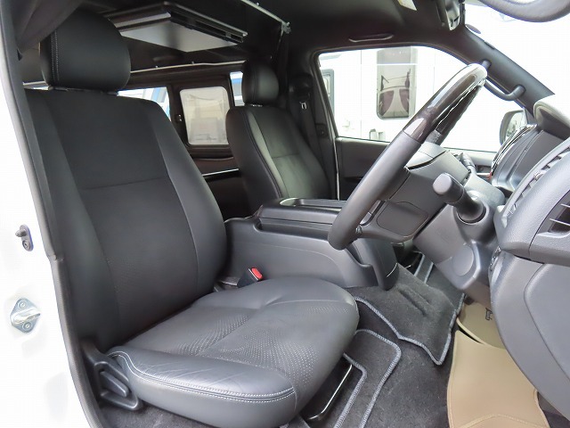 キャンピングカー バンコン ﾊｲｴｰｽ FOCS ｴｽﾊﾟｼｵes 4WD