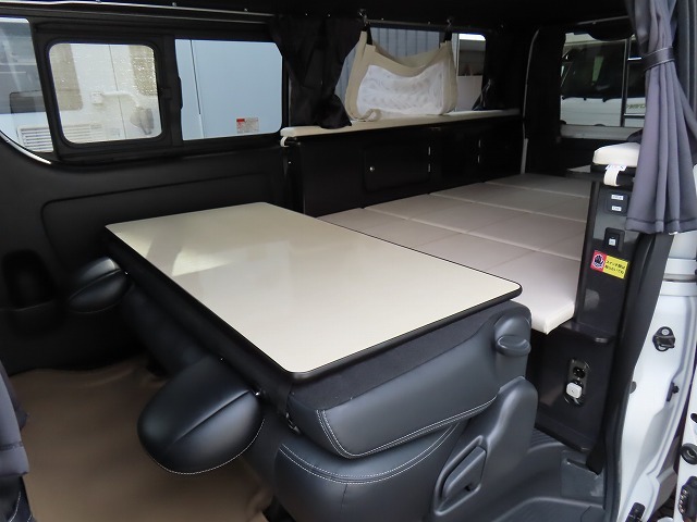 キャンピングカー バンコン ﾊｲｴｰｽ FOCS ｴｽﾊﾟｼｵes 4WD