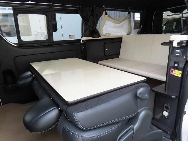 キャンピングカー バンコン ﾊｲｴｰｽ FOCS ｴｽﾊﾟｼｵes 4WD