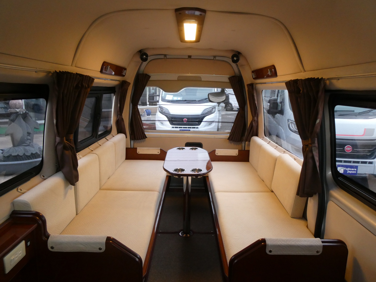 キャンピングカー バンコン FOCS　DSｺﾝﾊﾟｸﾄ　軽油4WD　FFﾋｰﾀｰ　冷蔵庫